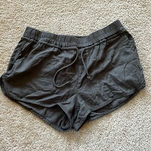 Rewash green linen shorts